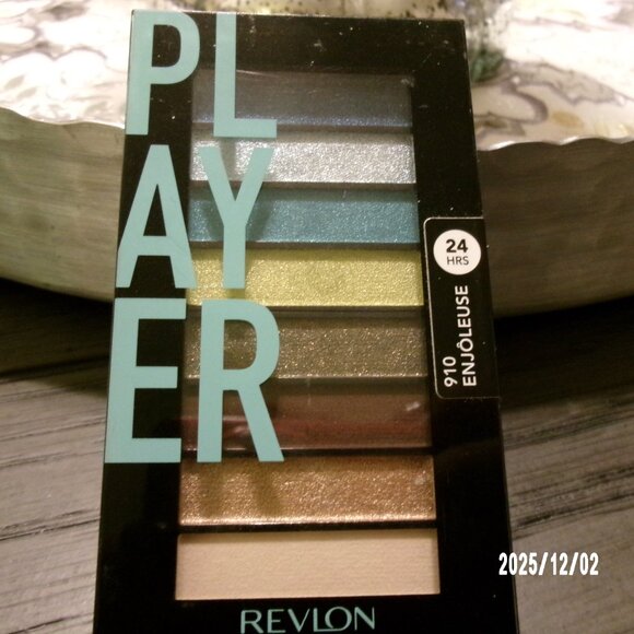 Revlon Colorstay Looks Book Eye Shadow Palette, 910 Enjoleuse / Player NEW - Picture 3 of 4